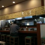 三福 - 店内。居酒屋さんですね。