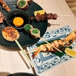 炭と海鮮と串焼きと肴 とっとっと - 