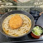 駅そば そば・うどん八起家 - コロッケそば