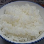 まゆみの店 - ごはん小１５０円　それほどいい炊き加減（いいお米）じゃないけど･･･　ラーメンスープに投入すればまったく問題なし^^