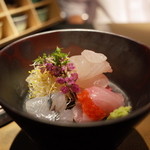 銀座 座屋 - 豪華で美しいお造り サヨリ 金目鯛昆布〆 鮃 ノドグロの炙り(下段) 2015.1.2x