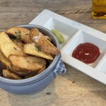 it.oven - ポテトフライと3種のディップ
