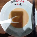 横浜らーめん 一八家 - 