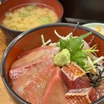 伊豆の味処　錦 - 三色丼（税込2,310円）