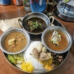 BLOCK HOUSE 水曜カレー - 