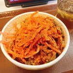 すき家 - 料理写真:いつもの。ここに追い七味するよ