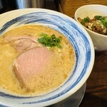 中華そば あずさ - 料理写真: