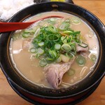 うま屋ラーメン - 料理写真:
