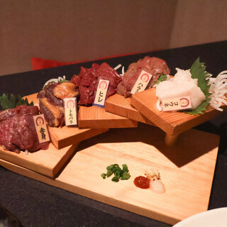 日本の酒と馬の肉 ウマ○_2