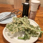 手打ちうどん　 いしづか - ハサミでカットしながら食べる　