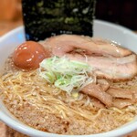 きくちひろき - 料理写真:中間ラーメン……味たまトッピング