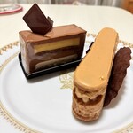 アッサンブラージュ カキモト - 左：アッサンブラージュA、右：エクレア
