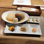 小田原おでん本店 - 前菜とおでん5種盛