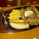 琉球家庭料理 葵屋 - 和牛ステーキ