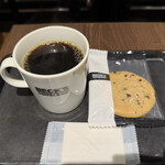 BECK'S COFFEE SHOP - ドリンク写真:ブレンドコーヒー ホット、チョコチップクッキー