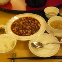 赤坂 四川飯店 - 陳マーポードーフ（四川山椒入り） 1300円