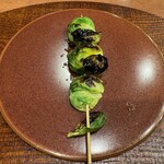 焼鳥 せきね - 串４本目：芽キャベツ 