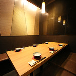 Shinjukuwashokuizakayakisaragi - 企業宴会や接待などにもお使いいただける落ち着きある個室席！