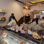 アヴランシュ・ゲネー - 