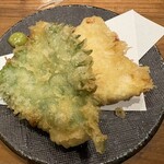 かしわ - 揚物２種（大葉はさみかしわ天とかしわ天）