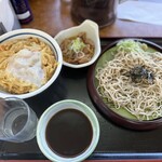 山田うどん - 料理写真: