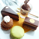 ピエール・エルメ・パリ - ｱｼｪｯﾄ ｸﾗｼｯｸ(\1,680-)