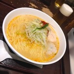 麺屋海神 - 辛塩らぁめん(ちょい辛)普通盛り＆白髪ネギ