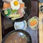 ファミリー回転寿司 花子 - 料理写真: