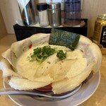 泡系しおとんこつラーメン べらしお - 