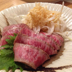 割烹 縮 - 常陸牛(A5モモ)のタタキ