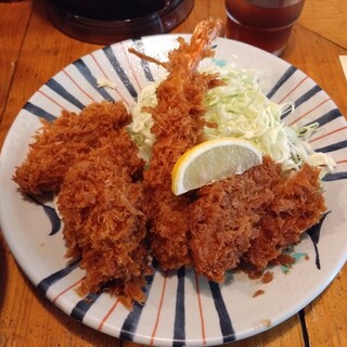 とんかつ専門店かつ屋_0