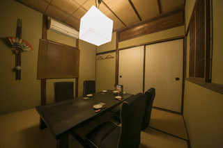 Karintou - 2Ｆ個室。少数の集まりから団体様まで対応した個室がございます。