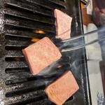和牛専門本格焼肉 くろべえ - 