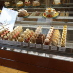 スイーツガーデン ユウジアジキ - 店内のショーケース