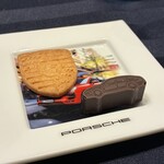 ザ モメンタム バイ ポルシェ - 