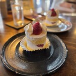 千住宿 珈琲物語 - ショートケーキ