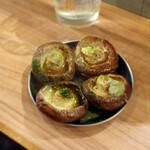 スタンドトトノイ - 肉厚しいたけ焼き