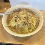 ふる家 - 料理写真:ちゃんぽんは見た目よりさっぱり。野菜がたっぷり！