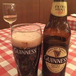 ピッツェリア キアッキェローネ - ギネス　700円