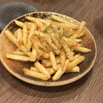 谷六おみかん - フライドポテト　バター醤油