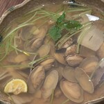谷六おみかん - あさりと筍の出汁酒蒸し