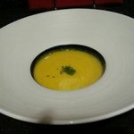 和屋 - お通しのカボチャのスープ