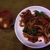 楽楽 - 「レバ味噌炒め」と味噌汁
