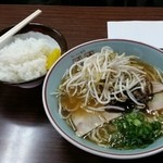 ラーメン専門 川崎 - 醤油ラーメン並９１５円とライス１０５円　計１０２０円