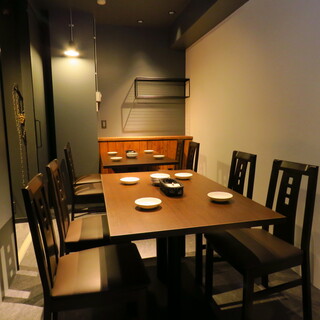 【個室完備】落ち着きのあるおしゃれな空間で心地良い時間を