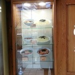 らぁめん 満来 - 【2015.1.28(水)-店外にあるメニューの見本】