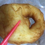 虎家のパン - 不揃いのリングドーナツ