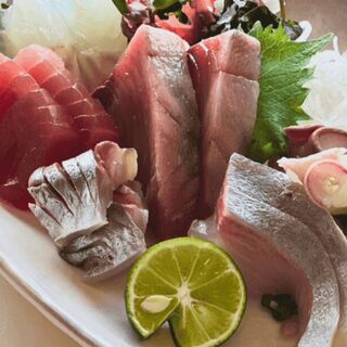 出汁を軸にした和食居酒屋！塩釜近海の鮮魚と揚げたて天ぷら◎