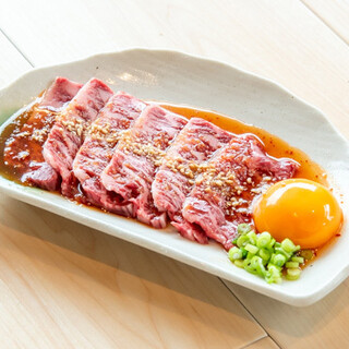自家製醤油だれで楽しむ。希少ブランド和牛“大黒千牛”を堪能