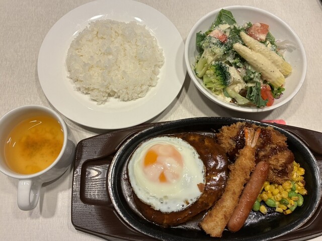 ガスト 八王子駅北口店 - 八王子/ファミレス | 食べログ